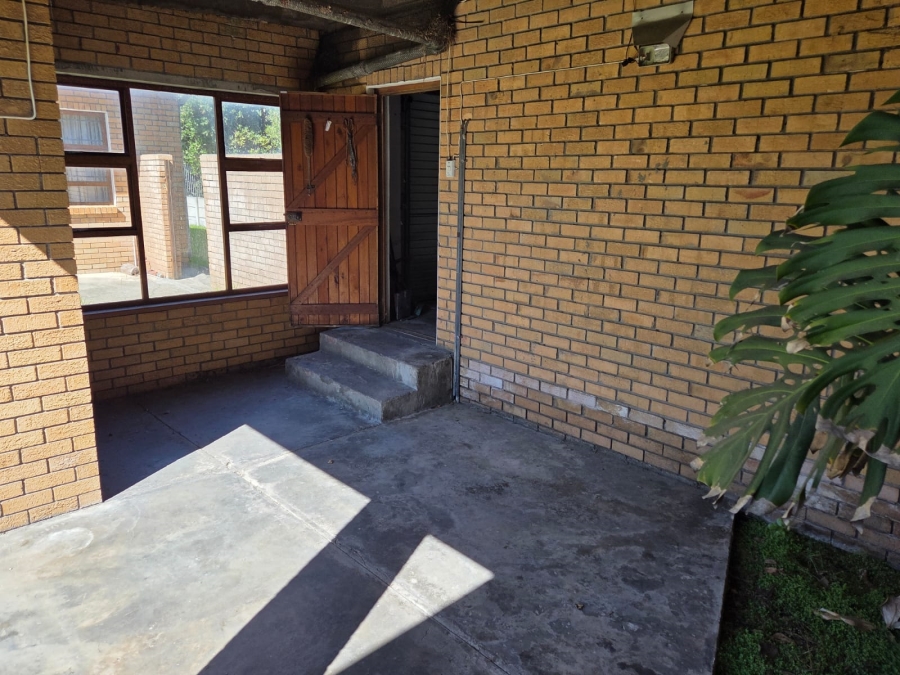 2 Bedroom Property for Sale in Kleinmond Western Cape